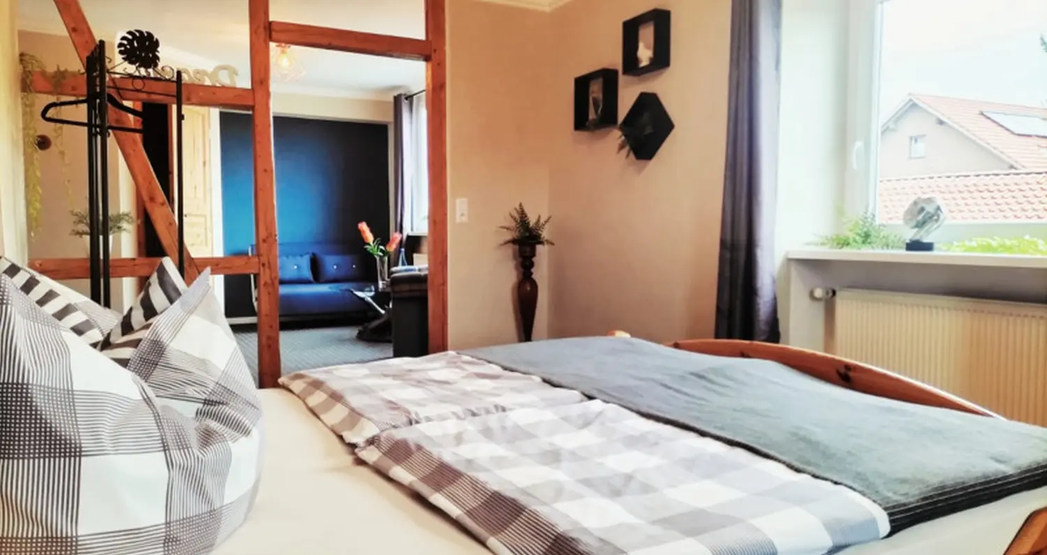 Deutsches Haus - Hotel - Schlafzimmer